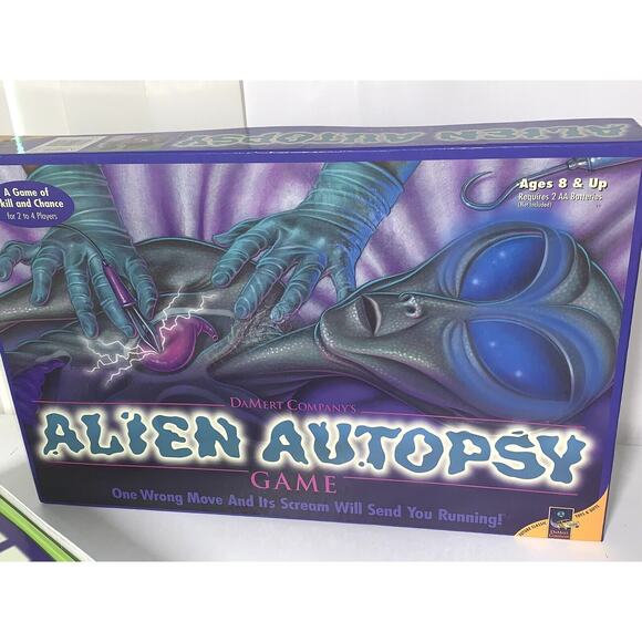 Alien Autopsy Operation Game Vtg 1997 Complete Works Video - Picture 8 of 10